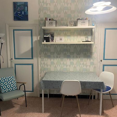 Welcome In The Cozy Blue Nest Pedestrian Menton Extérieur photo