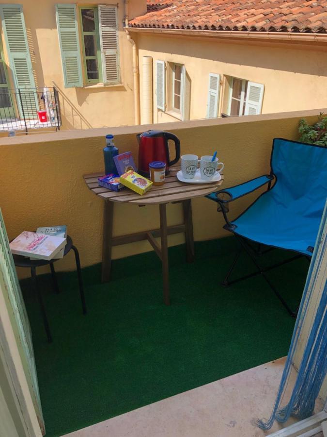 Welcome In The Cozy Blue Nest Pedestrian Menton Extérieur photo