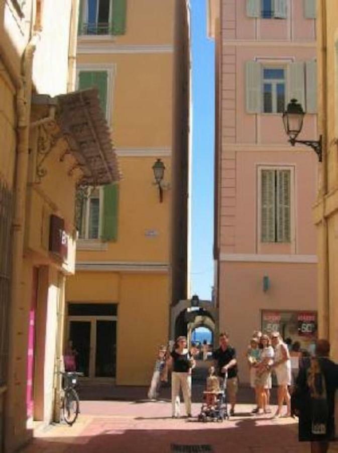 Welcome In The Cozy Blue Nest Pedestrian Menton Extérieur photo