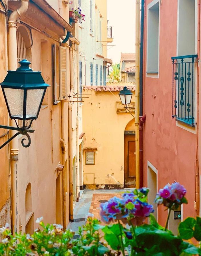 Welcome In The Cozy Blue Nest Pedestrian Menton Extérieur photo